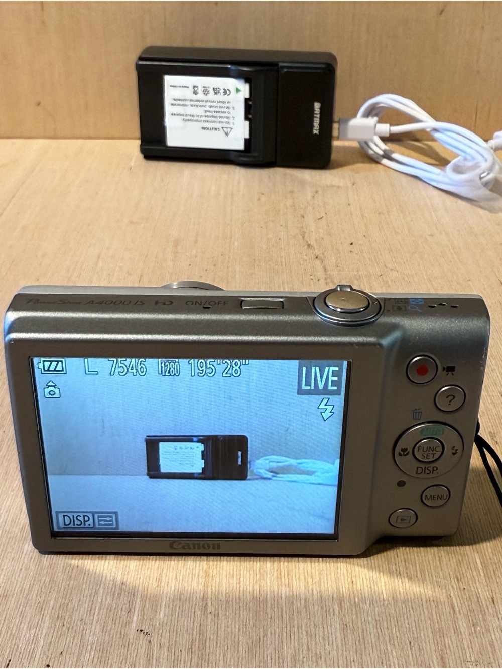 Canon PowerShot A4000IS 16MP Digital Camera 8X Zoom TESTED Good w/Bat-Card-Charg - Picture 5 of 12